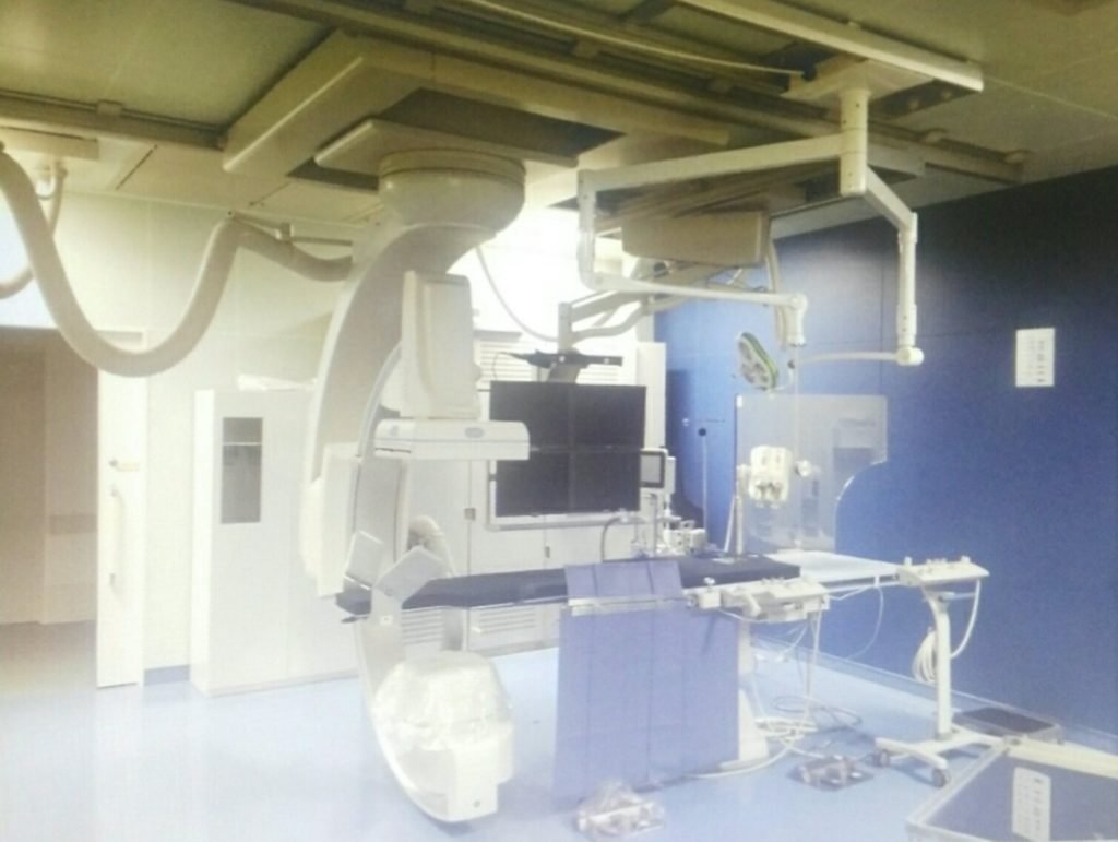 savremeni aparat za invazivno kardiološke metode