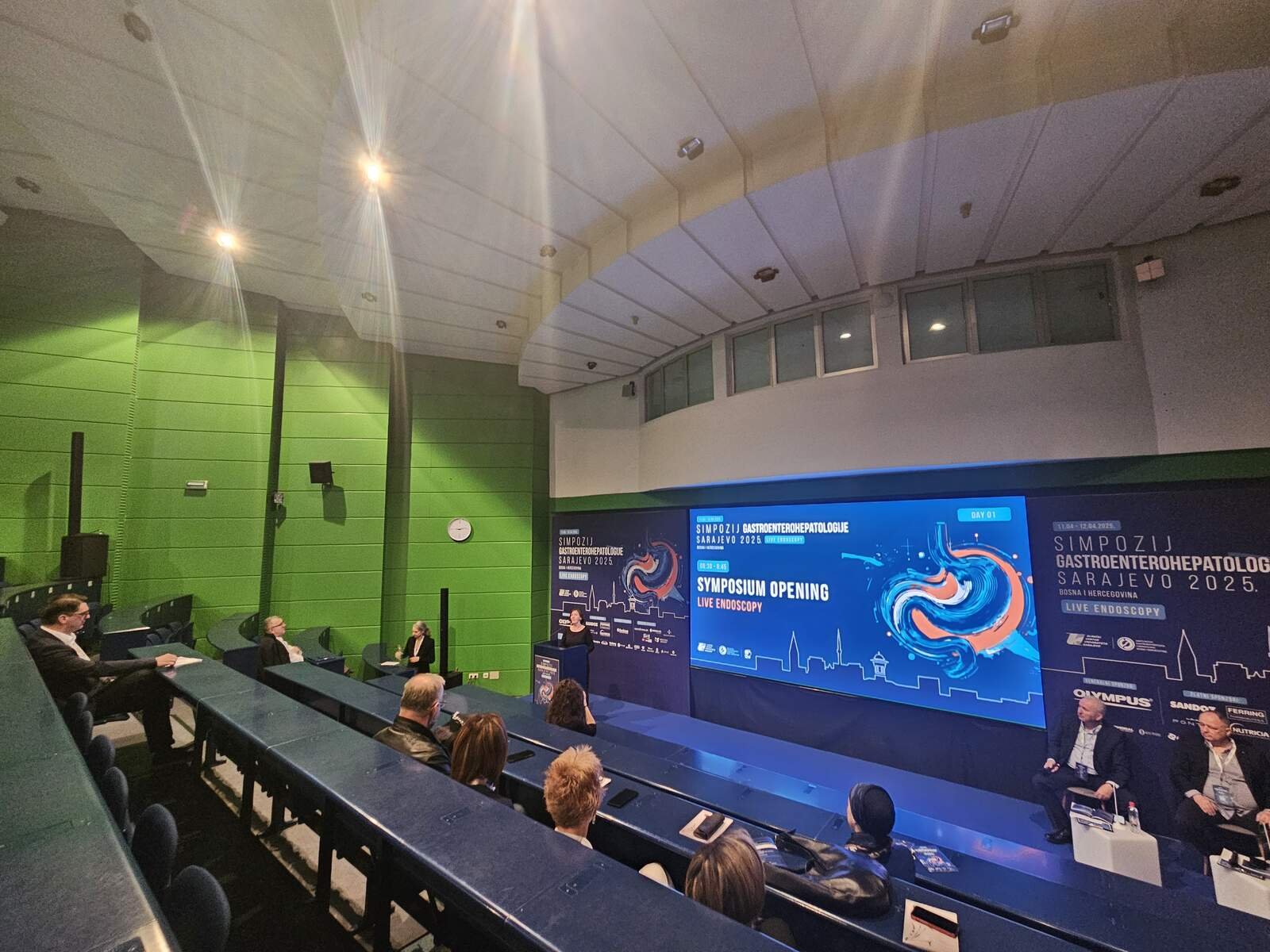 SIMPOZIJUM GASTROENTEROHEPATOLOGIJE 2025: EMINENTNI STRUČNJACI, ENDOSKOPSKE PROCEDURE, STRUČNA PREDAVANJA