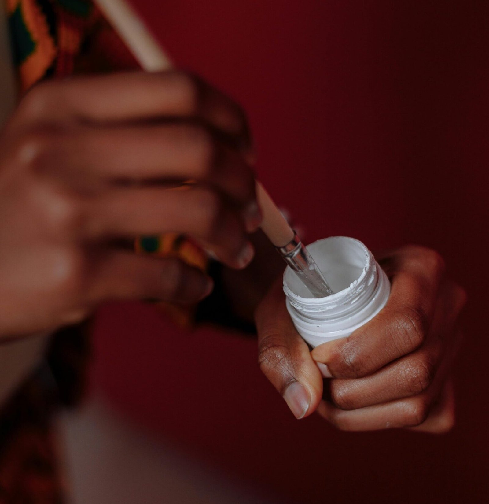 Prodajna izložba radova pacijenata Klinike za psihijatrijske bolesti KCUS-a